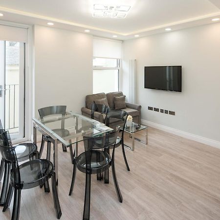 Apartamento Roof Haven At Kensington Mews Londres Exterior foto